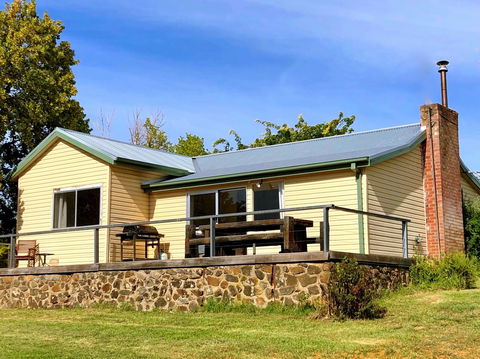Adelong Valley Farm Stays - Moorallie Cottage - Tourism Canberra 1