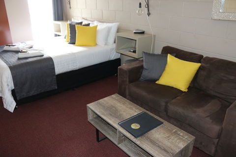 Childers Oasis Motel - Tourism Canberra 0