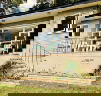 Cosy Seaside Cottage - Tourism Canberra