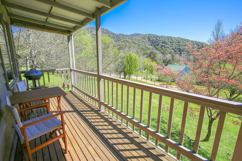 Crabapple Cottage - Tourism Canberra 1