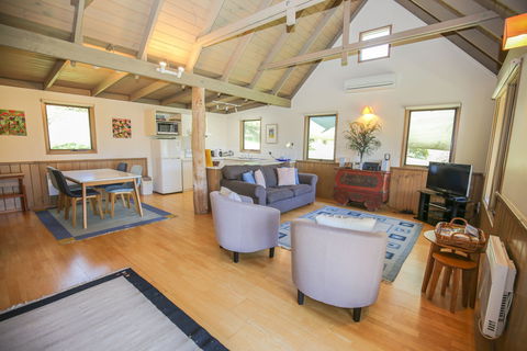 Crabapple Cottage - Tourism Canberra 2