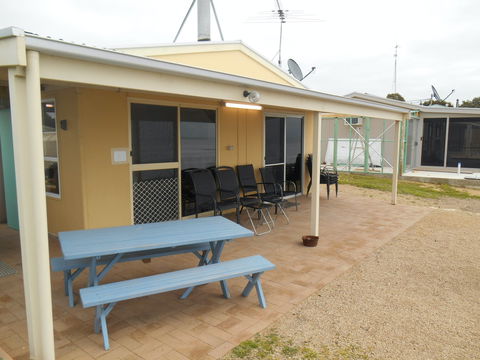 Dot N Pats - Tourism Canberra 0