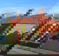 Edinburgh Gallery Bed  Breakfast - Tourism Canberra