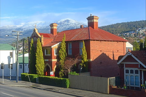 Edinburgh Gallery Bed & Breakfast - Tourism Canberra 0