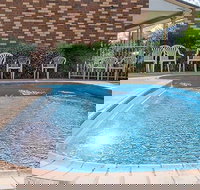 Highway Inn Motel - Tourism Canberra