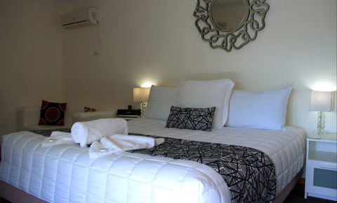 Karuah Motor Inn - Tourism Canberra 0