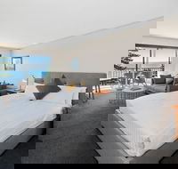 North Pier Hotel - Tourism Canberra