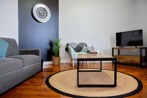 Revive Central Apartments - Tourism Canberra 2