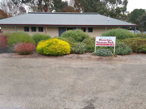 Riverton Caravan Park - Tourism Canberra 1