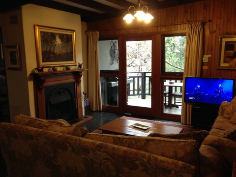 Studio Cottages Romantic Hideaway - Tourism Canberra 2