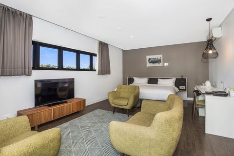 The Kingsford Brisbane Airport Hotel - Tourism Canberra 0