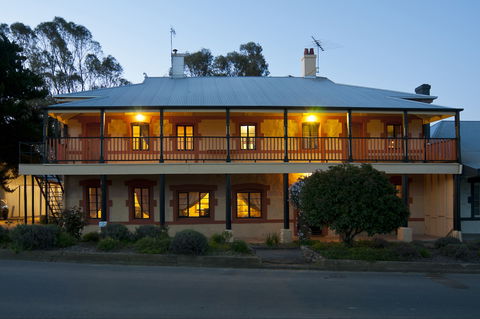 The Coffee Palace - Tourism Canberra 0