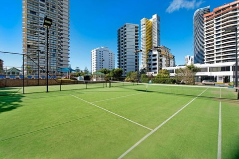 ULTIQA Beach Haven On Broadbeach - Tourism Canberra 1