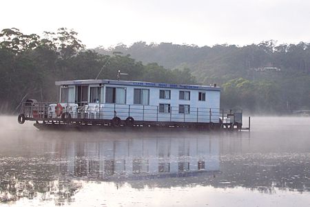 Clyde River Houseboats - Tourism Canberra 1