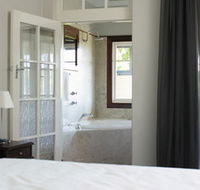 Caves House Hotel - Tourism Canberra