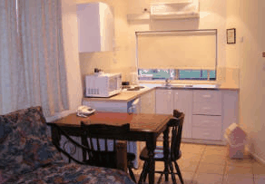 Mount Barker Valley Views Motel & Chalets - Tourism Canberra 3