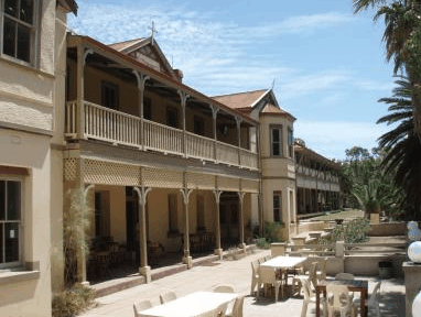 Priory Resort Hotel - Tourism Canberra