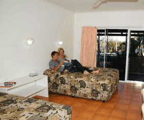 Roebuck Bay Hotel - Tourism Canberra 4