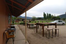 The Araluen Valley Hotel - Tourism Canberra 4