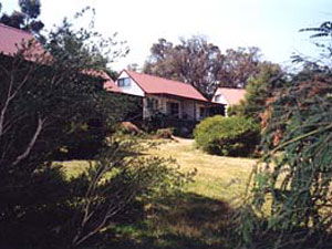 Karribank Country Retreat - Tourism Canberra 0
