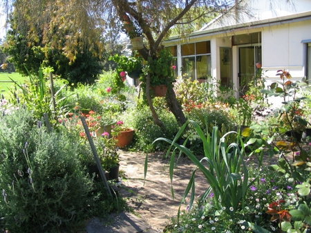 Warren Grange Farmstay And Bed & Breakfast - Tourism Canberra 0