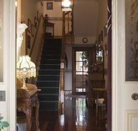 A Magnolia Manor Luxury Accommodation - Tourism Canberra