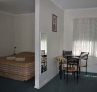 Back Obourke Accommodation - Tourism Canberra