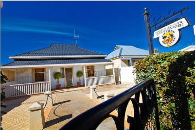 Emaroo Cottages - Tourism Canberra 4