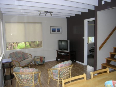 Lilacs Waterfront Villas And Cottages - Tourism Canberra 3