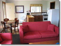Country Cottages - Tourism Canberra 1