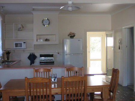 Ocean Pines Holiday Apartments - Tourism Canberra 3