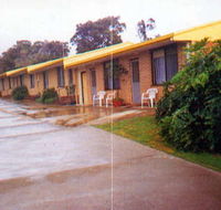 Clovelly Holiday Units - Tourism Canberra