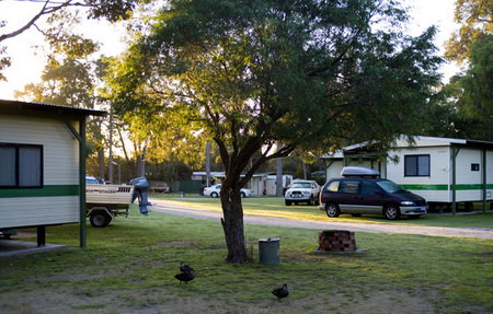 Molloy Caravan Park - Tourism Canberra 4