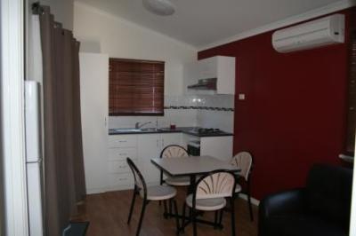 Riverside Cabin Park - Tourism Canberra 0