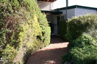 Riverside Cabin Park - Tourism Canberra 3