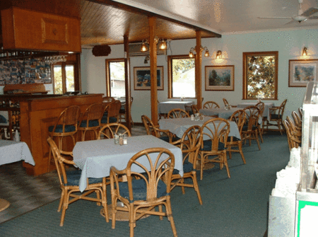 River Of Gold Motel - Tourism Canberra 3