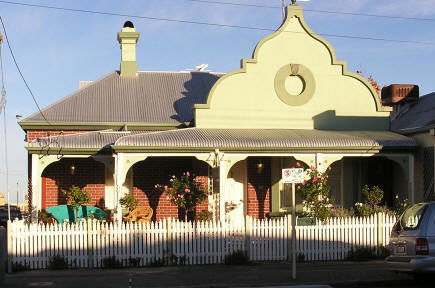 Heritage Cottage Bed And Breakfast - Tourism Canberra 1