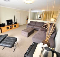 Breakwater Bed And Breakfast - Tourism Canberra