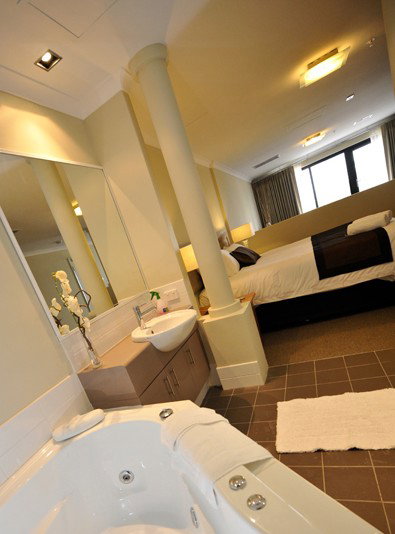 Breakwater Bed And Breakfast - Tourism Canberra 1