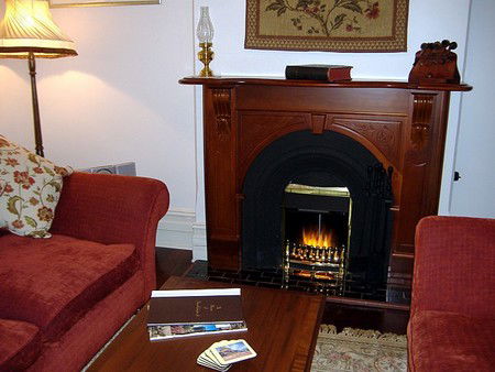 Poplar Cottage Bed And Breakfast - Tourism Canberra 2