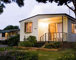 Kingsway Tourist And Caravan Park - Tourism Canberra 1