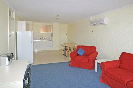 Como Apartments - Geraldton - Tourism Canberra 3