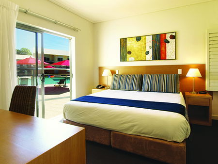 Oaks Broome - Tourism Canberra 1