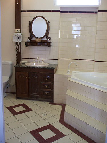 Shamrock Hotel - Tourism Canberra 1