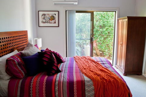 Headlands Beach Guest House - Tourism Canberra 3