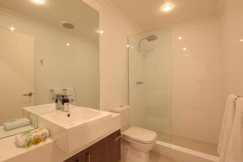 Cottesloe Beach Hotel - Tourism Canberra 1
