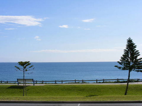 Cottesloe Beach Hotel - Tourism Canberra 6