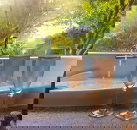 Adelaide Hills Retreats - The Nest - Tourism Canberra