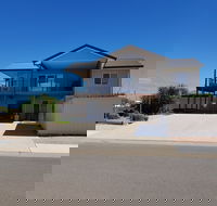 Agape Holiday Home - Tourism Canberra