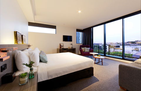 Alpha Mosaic Hotel Brisbane - Tourism Canberra 0